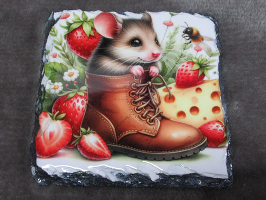Mouse Slate Coaster: Gloss Finish – Wildlife Digital Art – Woodland Animal Gift