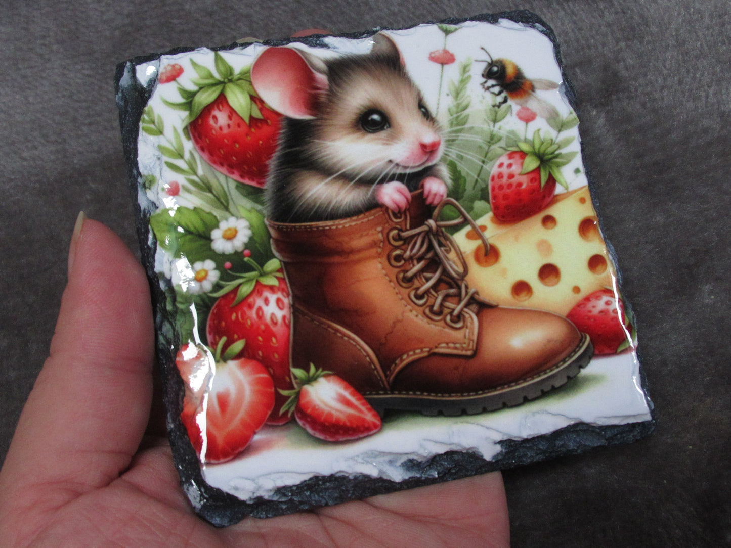 Mouse Slate Coaster: Gloss Finish – Wildlife Digital Art – Woodland Animal Gift